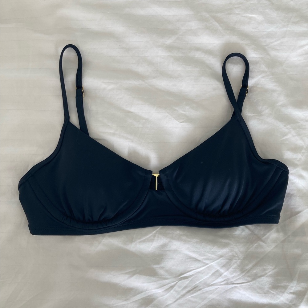 Bikini village - bikini top